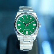 NEW!!! Rolex Oyster Perpetual Green Dial 36 mm REF.126000 (NEW 09/2024)