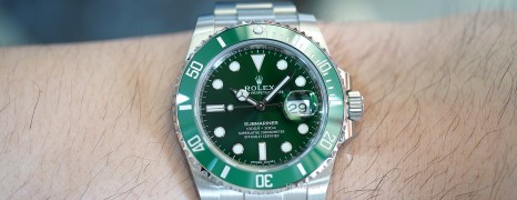Rolex Submariner Date Green Ceramic 116610LV 40 mm (The Hulk) (Thai AD 07/2018)